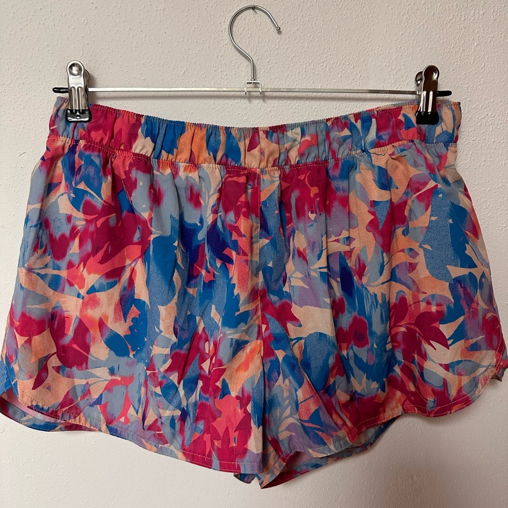EUC Old Navy shorts, size medium